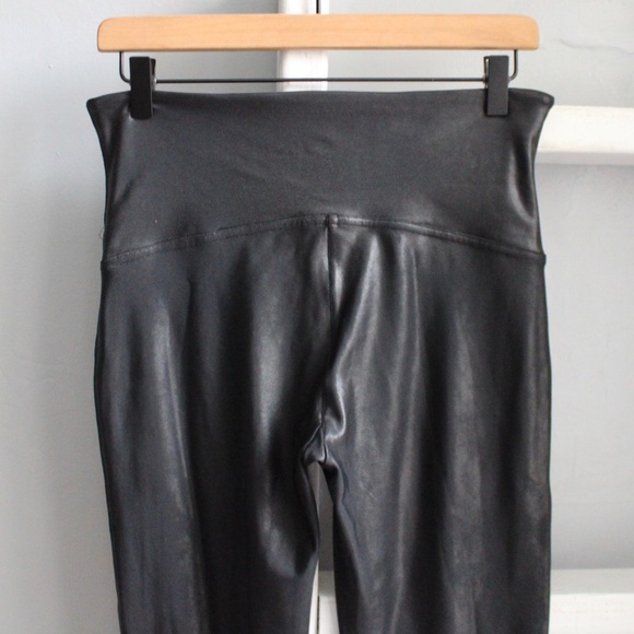 Spanx Faux Leather Leggings in Black Size XL - Picture 5 of 9